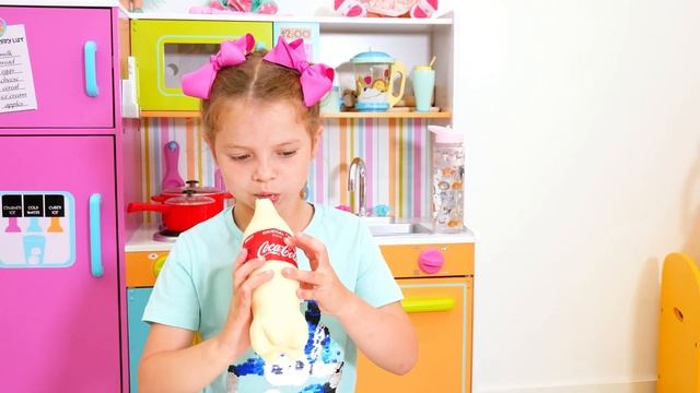 Николь и шоколад или ГАЗИРОВКА Челлендж для Мамы - Chocolate & Soda Challenge for Mom