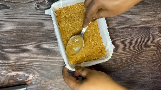 Mini Banana Cheesecake | Easy Egg-less Banana Cheesecake Recipe | Mini Banana Pudding Cheesecakes
