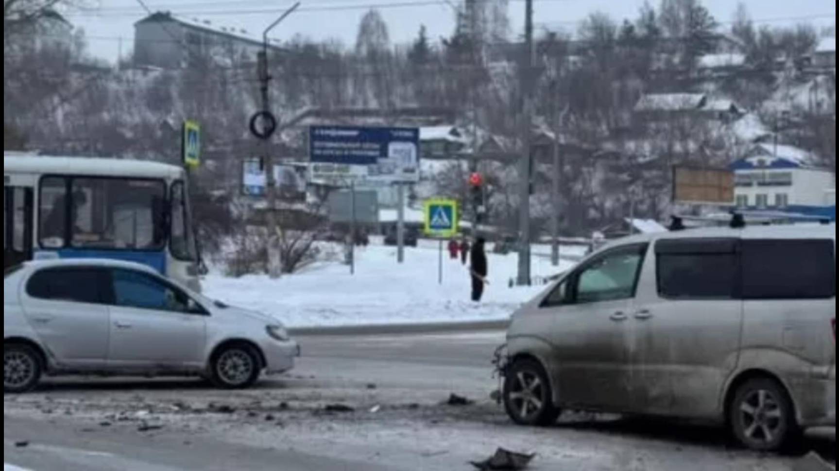 Четверо детей пострадали в ДТП с двумя автобусами на Алтае