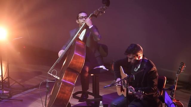 Mientes Tan Bien (En Vivo [Sala Telefónica del Centro Cultural Roberto Cantoral])