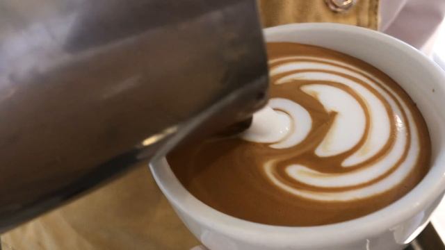 How to make classic tulip latte art