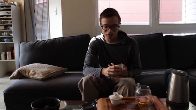 2012 Denong Lao Banzhang via Bana Tea — TeaDB James InBetweenIsode Episode #48