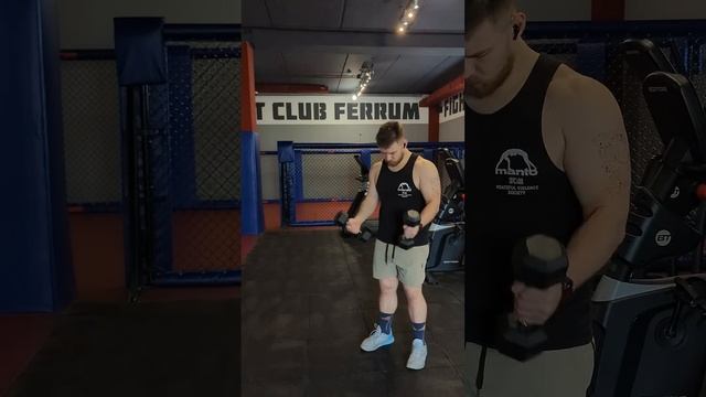 Сгибание на бицепс с супинацией #спорт #kg #fitness #гантели #sports #kgpower #бицепс