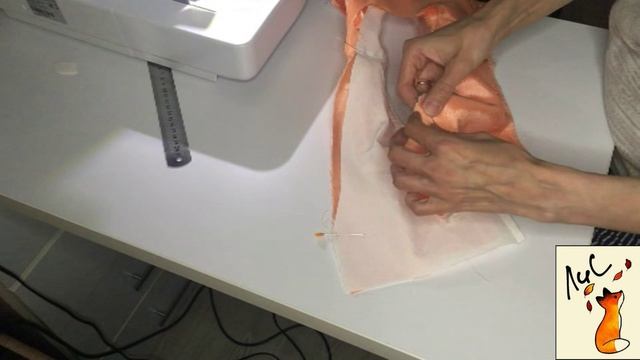 персиковое  детское платье