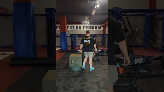 Запрыгивания на тумбу+приземление с возвышенности #спорт#fitness #офп#прыжки #здоровье #плиометрика