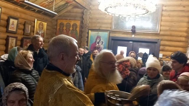 Литургия 12 января 2025 Окропление прихожан