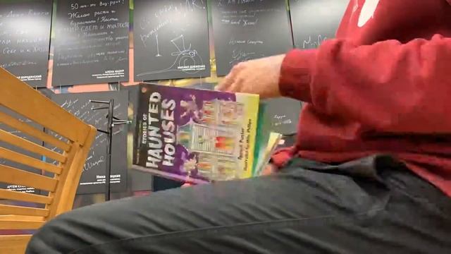 Learning Time Lapse #4 | Russian Man reads English Children Books in order to improve skills