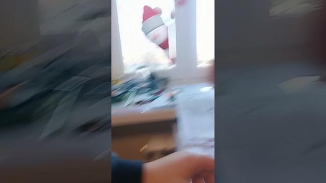 сломал голову другу