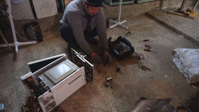 Утренняя покупка продуктов на пенсию Курочу хлам на вторичную переработку старой бытовой техники