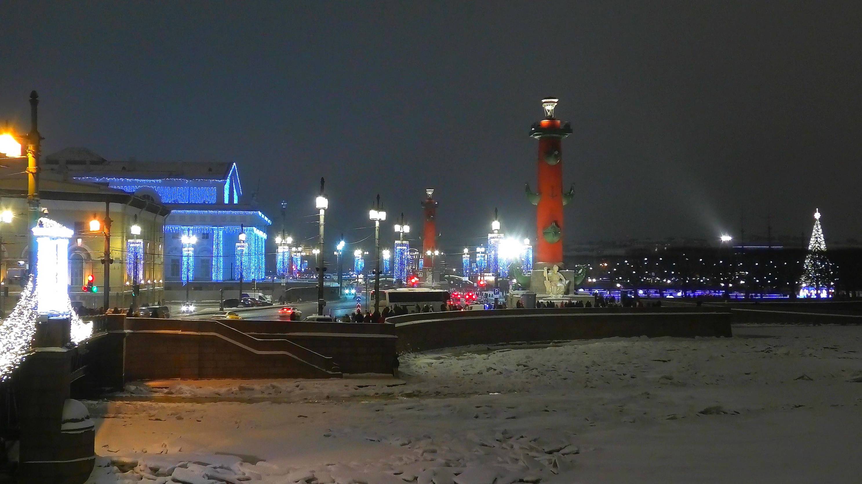 Новогодние вечера в Петербурге. Стрелка Васильевского острова