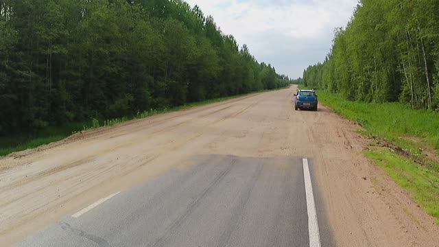 По дороге в старинную деревню Леваш.