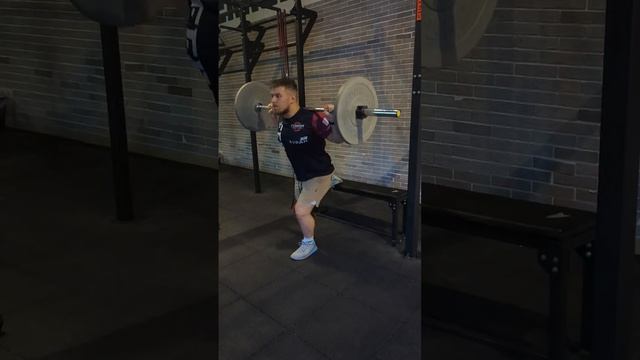Болгарский сплит присед СШНС #power #спорт #sports #motivation #болгарский #сплит #присед #штанга