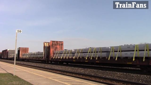 Manifest Train CN 5671 & CN 8810 Locomotives In Sarnia