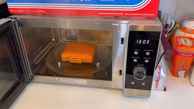 Morphs Richard’s Micro Toastie Unboxing and Toasted Cheese Sandwich Taste Test