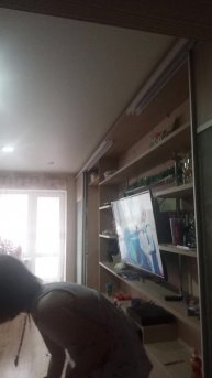 убираться в шкафу