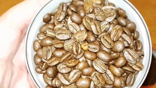 Lidl Deluxe Uganda Erussi Coffee Beans Review.