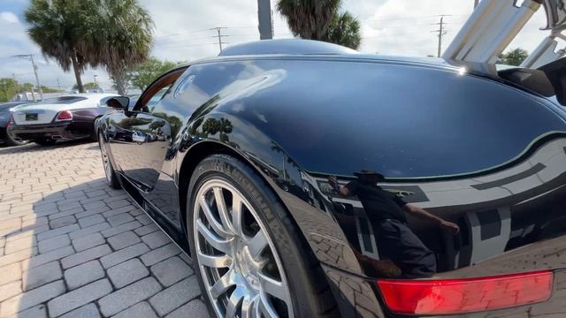 2006 Bugatti Veyron 16.4 in Blue over Tan Interior