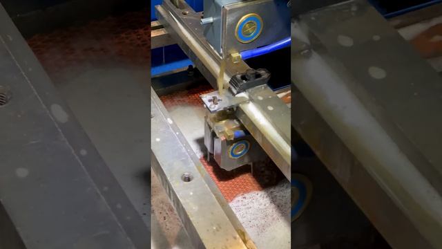 Делаем инструмент из твердосплава! резка под углом... #металлообработка #cnc #turn #токарь #резец