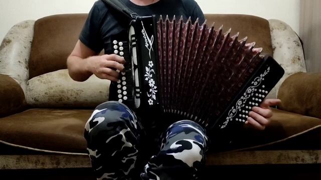Уральская рябинушка. Ой рябина кудрявая. Разбор на гармони.