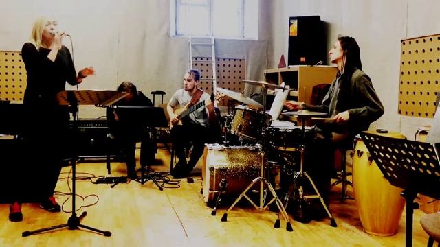 Cosmic Latte x Carolina Lu | Lovin' You (Fertile Ground) | Live Band Performance