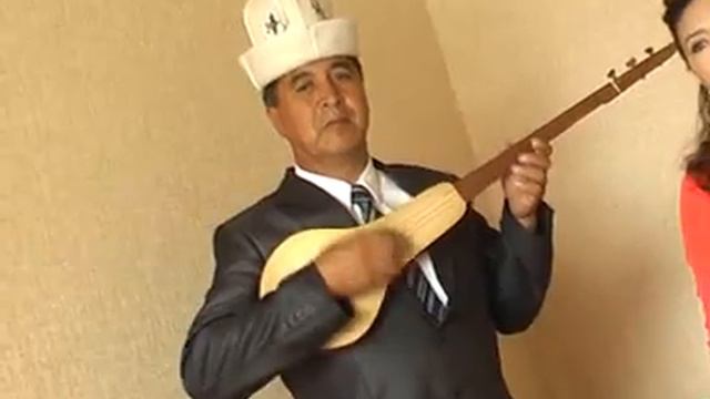 КНР I даражагы артисти Арзыгул Турган кызы жана ырчы Абдыкайым Ашымбаев