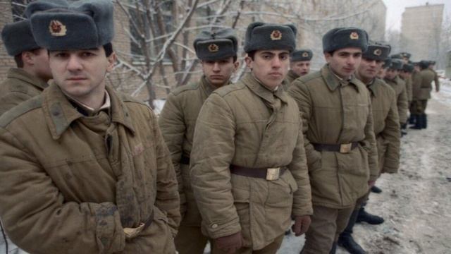 Для чего советские солдаты затачивали уголок бляхи?