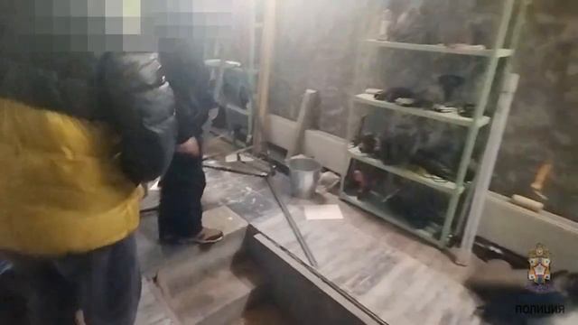 Грибы и марихуана оперативники наркоконтроля задержали подозреваемого в хранении запрещенных веществ