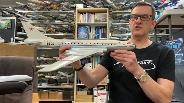 Model Moment with Henry Tenby #10  | Tupolev 110 Cooker 1/72 Soviet era airline display model