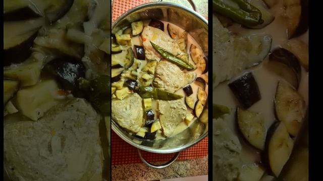 Delicious TUNA STEAK in a creamy Coconut Milk Sauce | Ginataang Tulingan #shorts