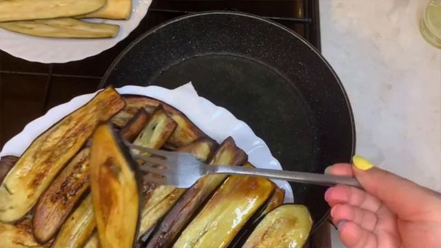 РУЛЕТИКИ ИЗ БАКЛАЖАНОВ/EGGPLANT ROLLS