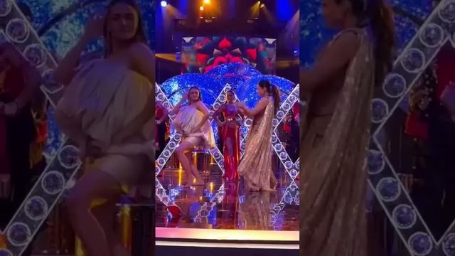 #Aliabhatt & #Rashmika dance for nacho nacho #RRR.. #shortsindia #shortstelugu #ytshorts #actress