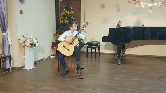 НОВОГОДНИЙ СЕРПАНТИН