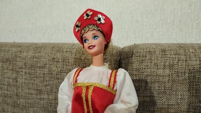 Барби "Русская красавица" поёт.