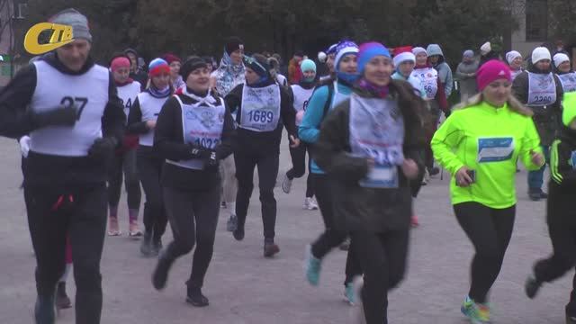 В ЖЕЛЕЗНОГОРСКЕ ПРОШЕЛ 10-Й НОВОГОДНИЙ ЛЕГКОАТЛЕТИЧЕСКИЙ ЗАБЕГ