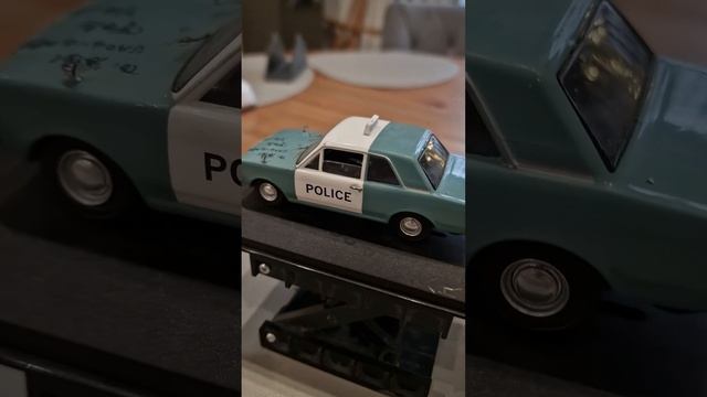 Модель автомобиля Corgi Ford Cortina MK2 1300