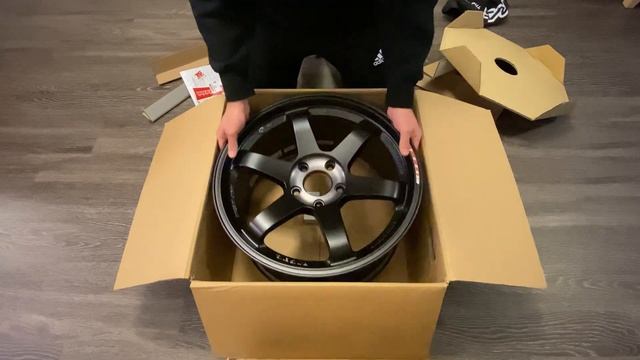 TE37 SL Black edition III | Unboxing