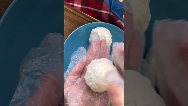 Творожные булочки с клубникой🍓очень вкусные