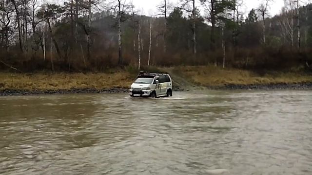 Брод рукава Катуни, обратно на "свой" берег  :)