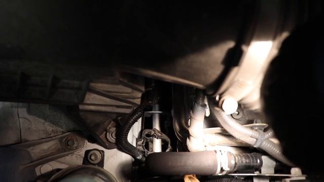 Radflo coilovers and SPC UCA Installation on a LIFTED Toyota Tundra