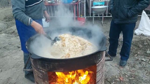 КАК ГОТОВЯТ УЗБЕКИСКИЙ СВАДЕБНЫЙ ПЛОВ| ПОПУЛЯРНЫЙ РЕЦЕПТ|ДЕРЕВЕНСКИЙ СВАДЬБА!