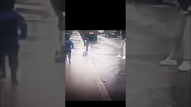 Папа вам не мама.....