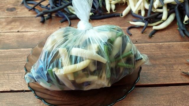 Стручковая фасоль, подготовленная в зиму. Фасоль прекрасно хранится, не теряя своих качеств.