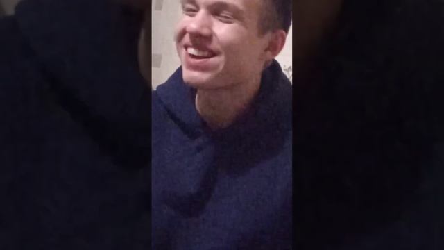 негр кушает и качается кто ему дал право