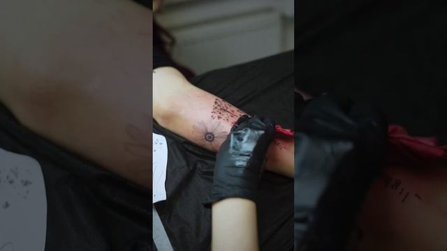 Tattooing process #тату #татумастер #татупитер #татуировка #tattooartist #tattoo #tattooprocess