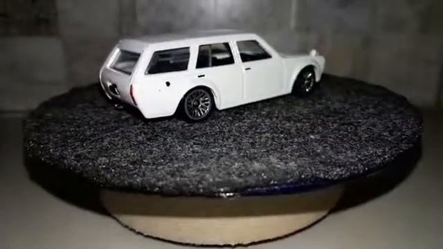 Jigsaw_Diecast_Custom     Hotwheels datsun 510 blue bird wagon