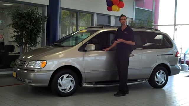 2002 Toyota Sienna $10,990