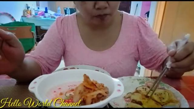 KIMCHI, VEGETABLES WITH ZUCCINE OMELETTE MUKBANG |HELLO WORLD CHANNEL