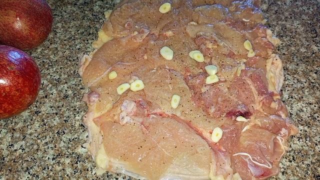 Куриный Рулет из целой курицы.ОЧЕНЬ НЕЖНЫЙ И ВКУСНЫЙ КУРИНЫЙ РУЛЕТ ИЗ ЦЕЛОЙ КУРИЦЫ.