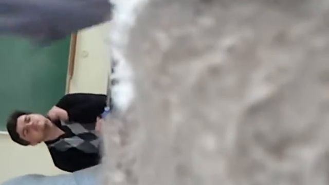 Препод отжигает..