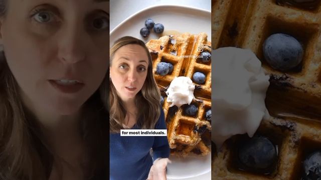 Healthy Blueberry Oat Waffles #waffle #healthyrecipes #lowcalorie #nutrition #nutritiontips